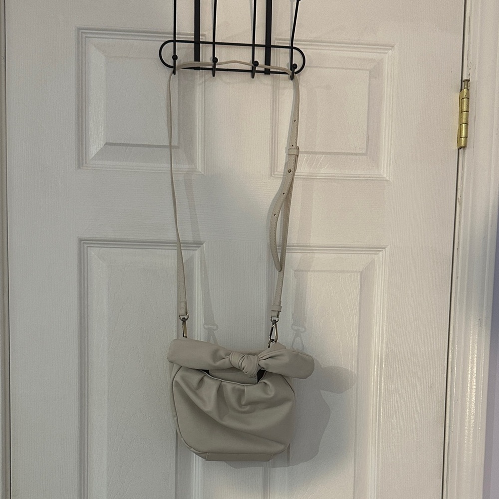 ANTHROPOLOGIE Elegant Cream Shoulder Bag